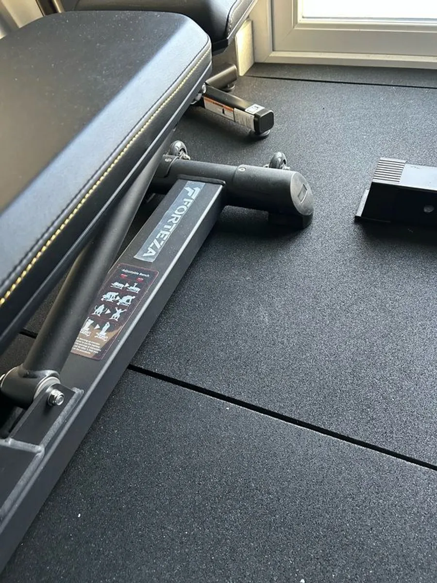 Adjustable Weight Bench - Commercial Grade - Image 4