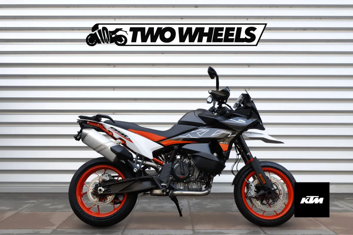 KTM 890 SMT *Special Offer* - Image 1
