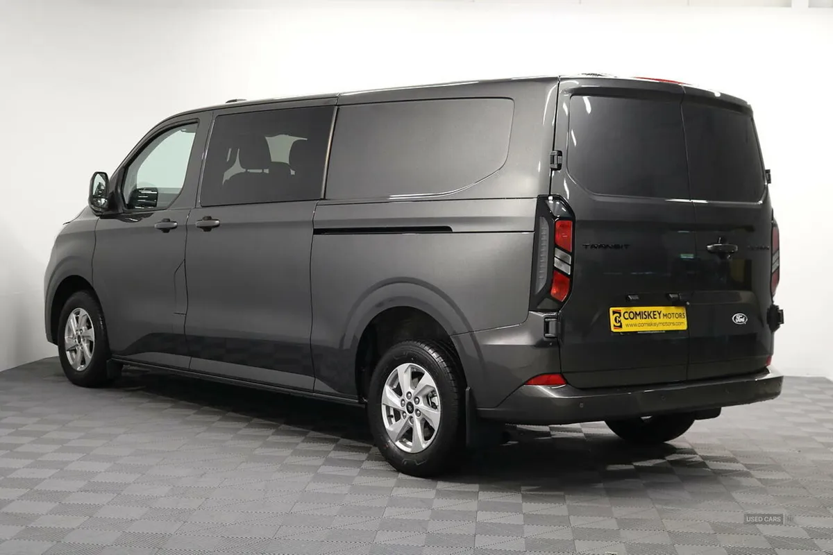 Ford Transit Custom 320 EcoBlue Limited Crew Van D - Image 4