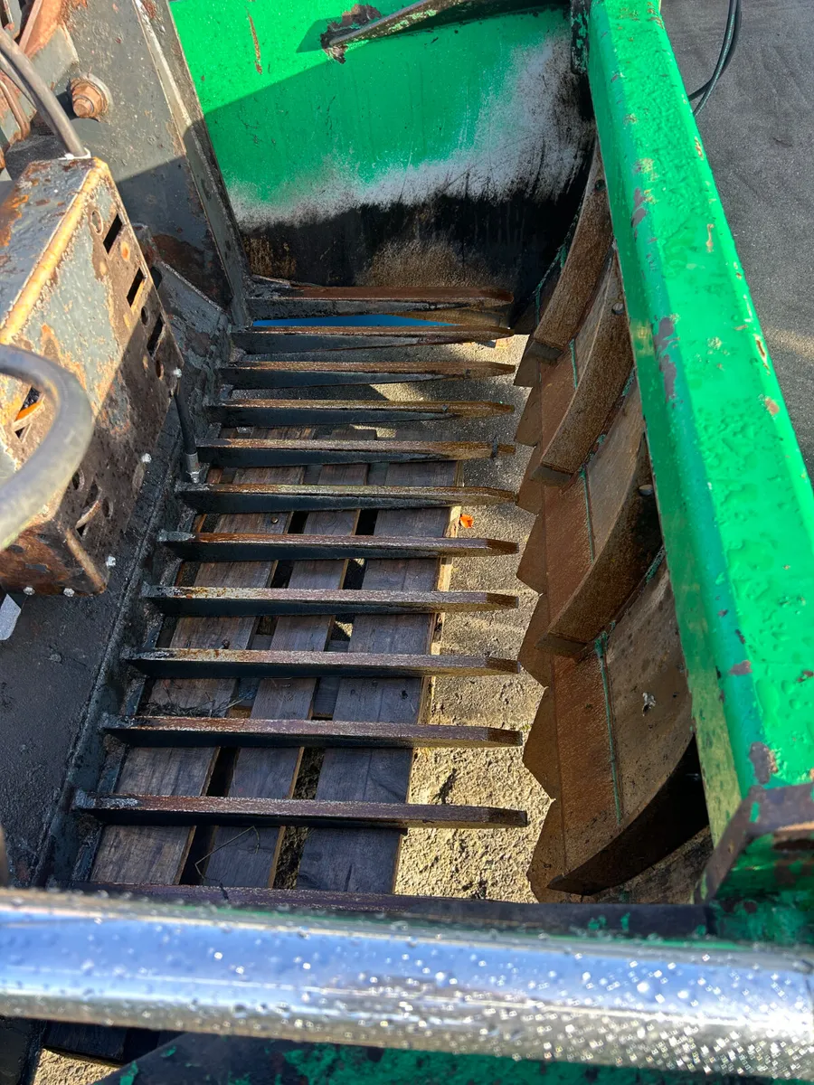 Shear Grab - Image 2