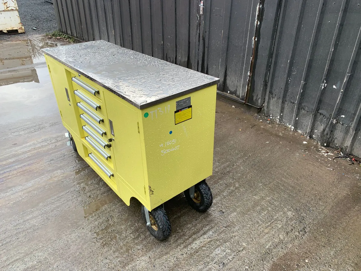 Work Bench with 7 Drawers & 2 Cabinets - Image 4