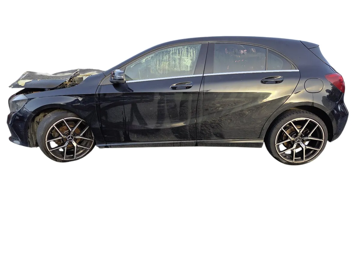 2016 MERCEDES BENZ A CLASS Breaking/Dismantling - Image 4