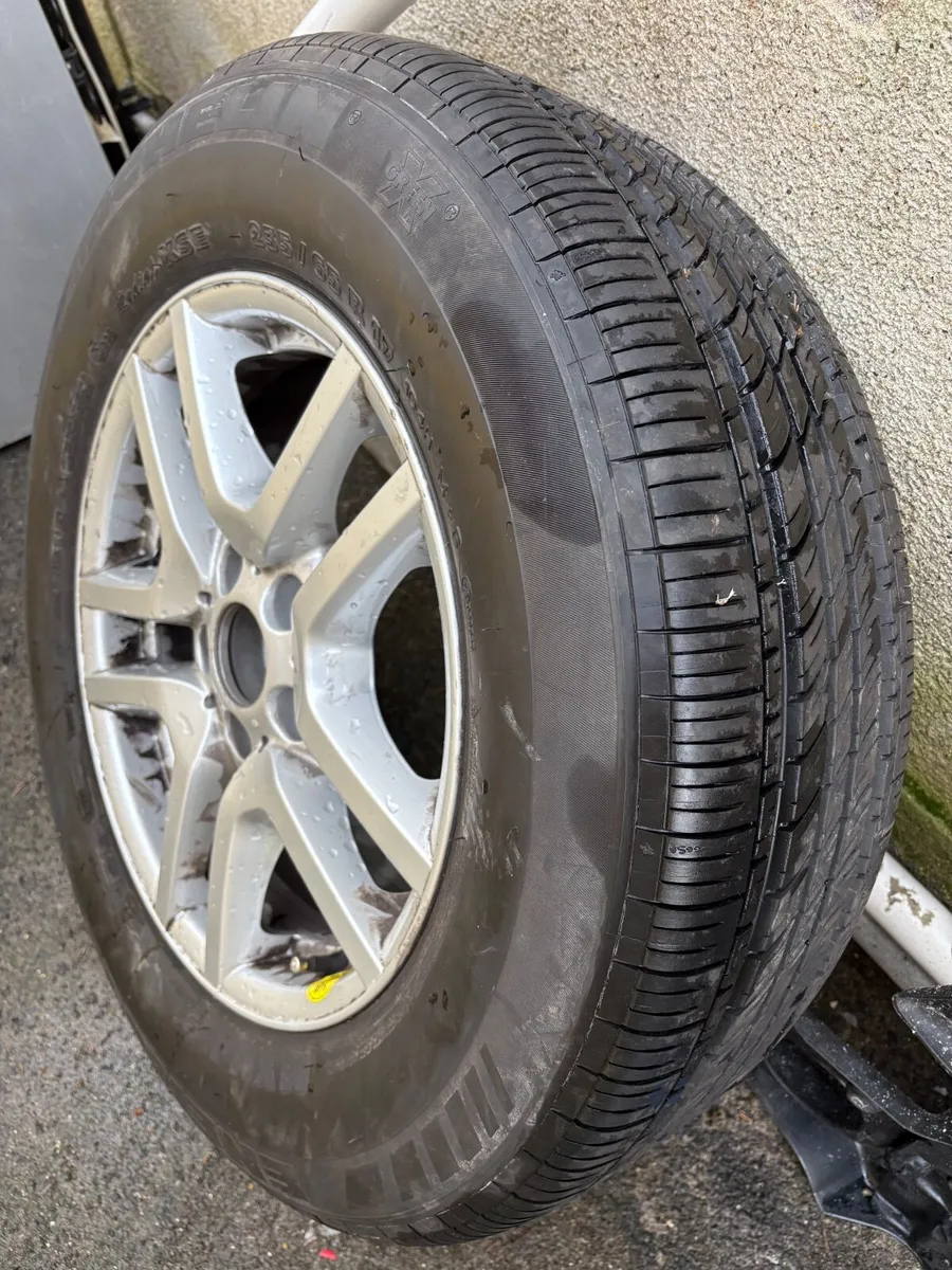 Spare tyre  Size 235/65 R17  Tyre 90 % good  Who i - Image 2