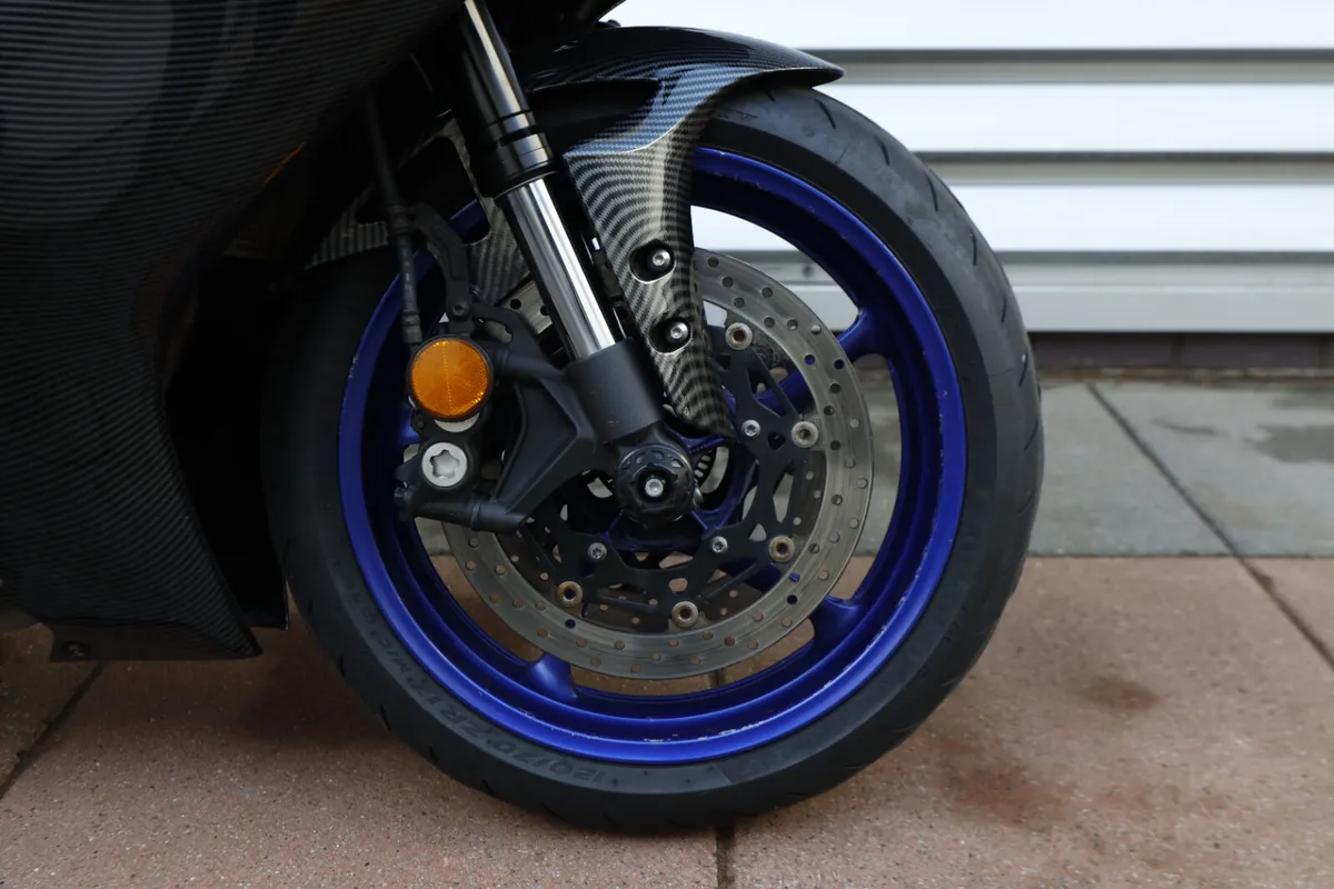 YAMAHA YZF600 R6 - Image 4