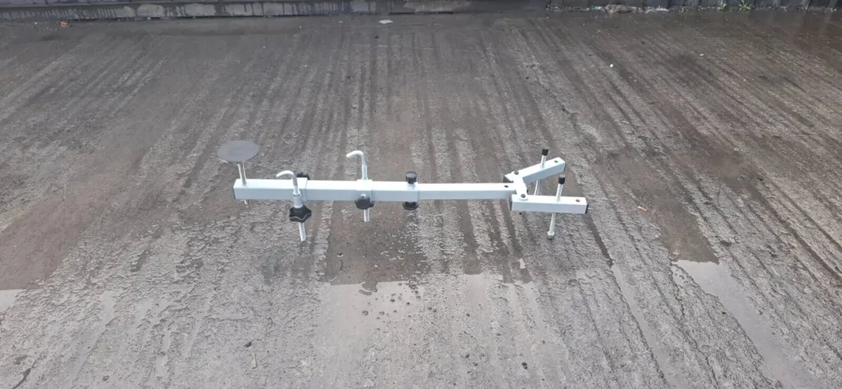 Adjustable Under Vehicle Engine/Gearbox Support - Image 2