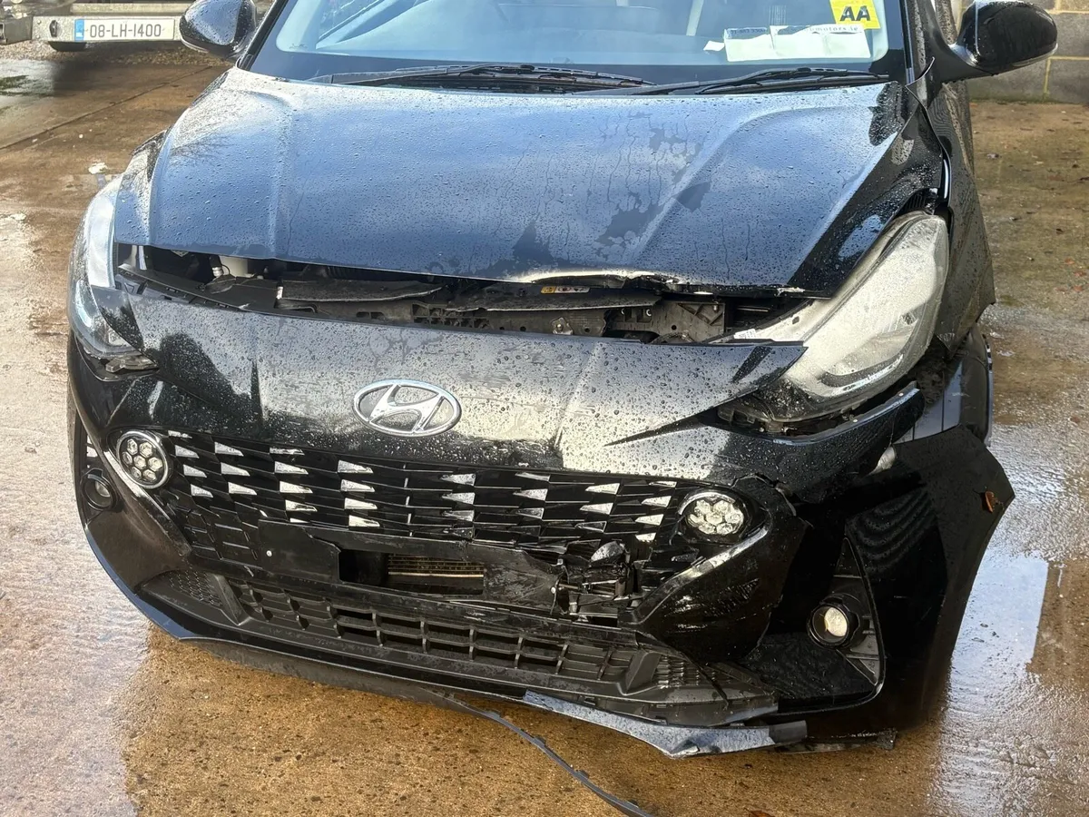 202 HYUNDAI  i10 - Image 3