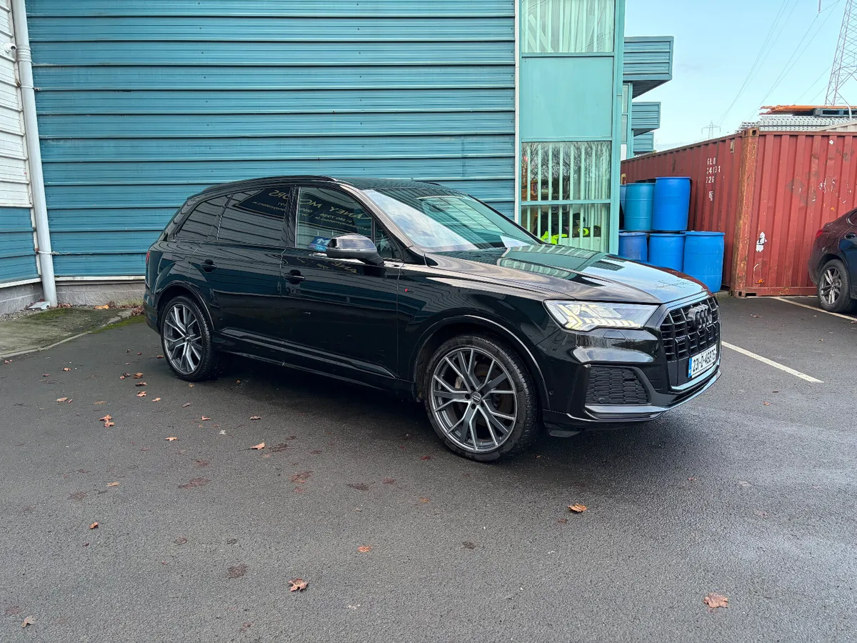 231 Audi Q7 N1 2 Seat Commercial Van - Image 3