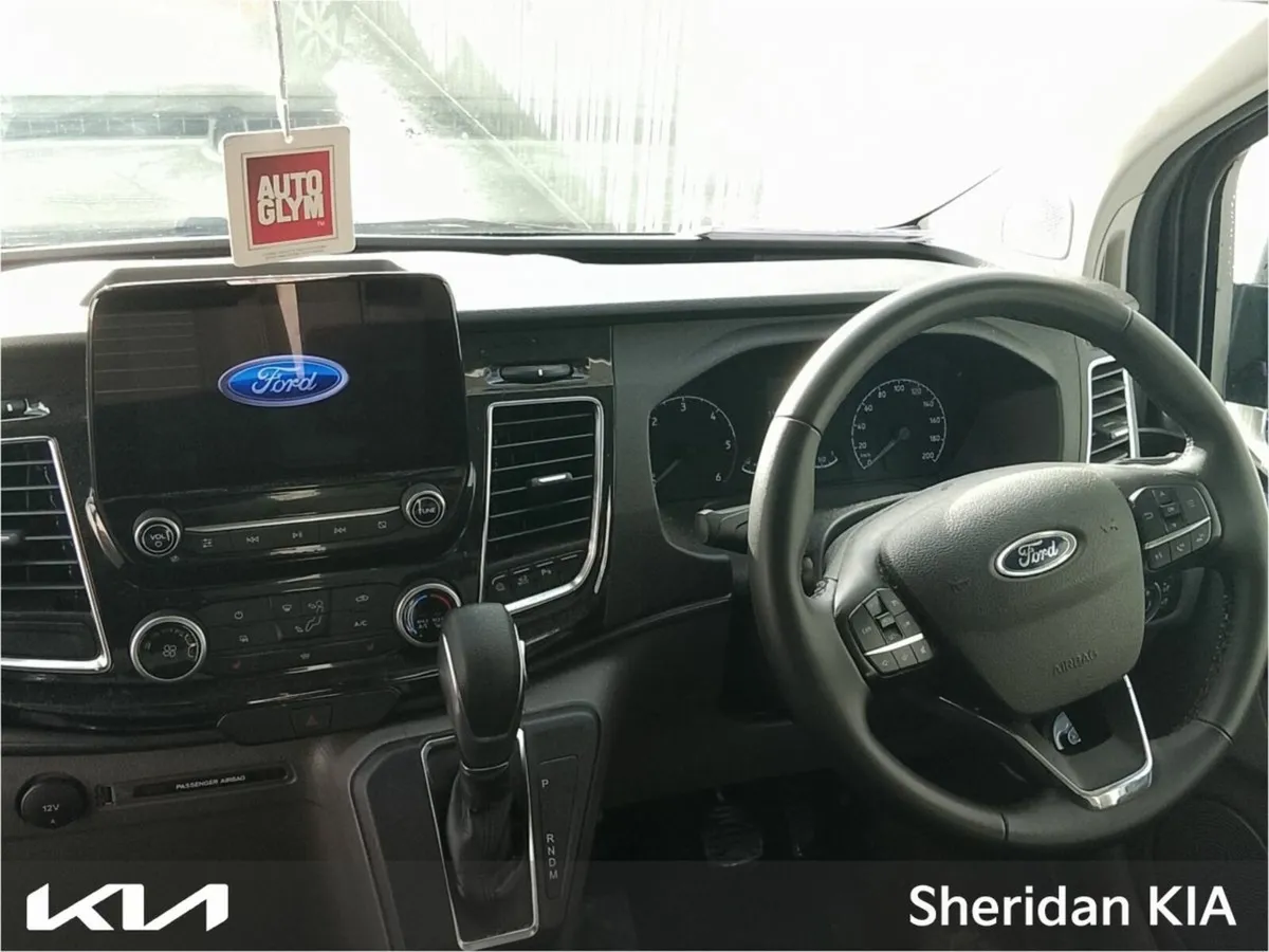 Ford Tourneo Custom 300L TAILGATE AUTO DIESEL - Image 4