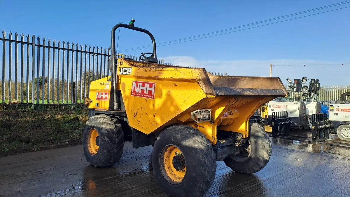 JCB 10TON FORWARD TIP DUMPER - Image 1
