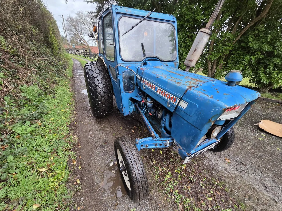 Ford 2000 - Image 1