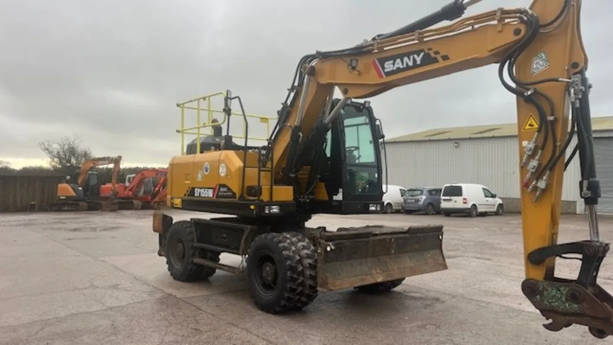 2022 Sany SY 155W - Image 4