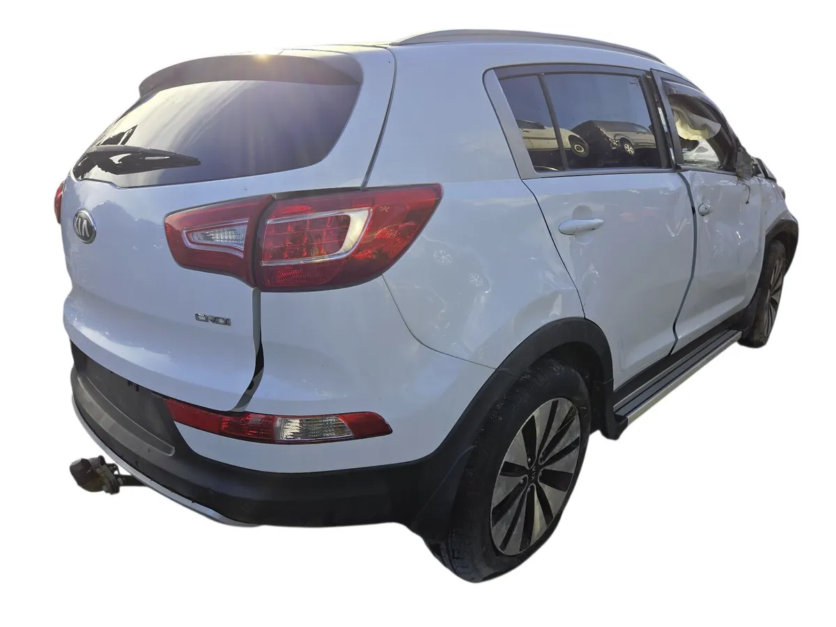 2014 KIA SPORTAGE Breaking/Dismantling - Image 2