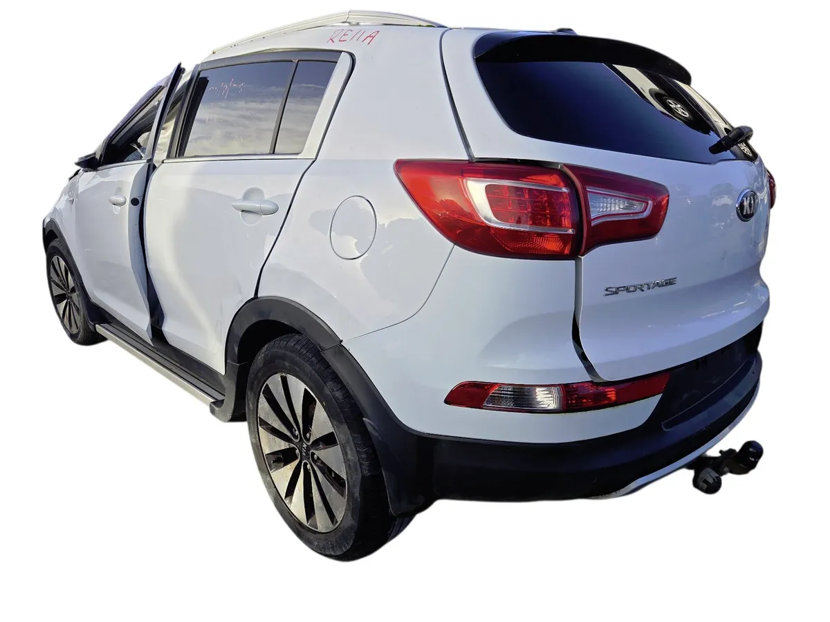 2014 KIA SPORTAGE Breaking/Dismantling - Image 3