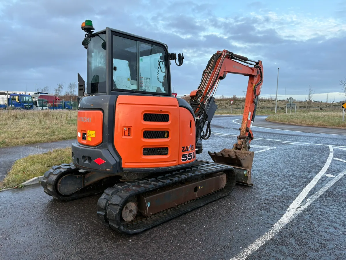 Hitachi Zaxis 55U - Image 4