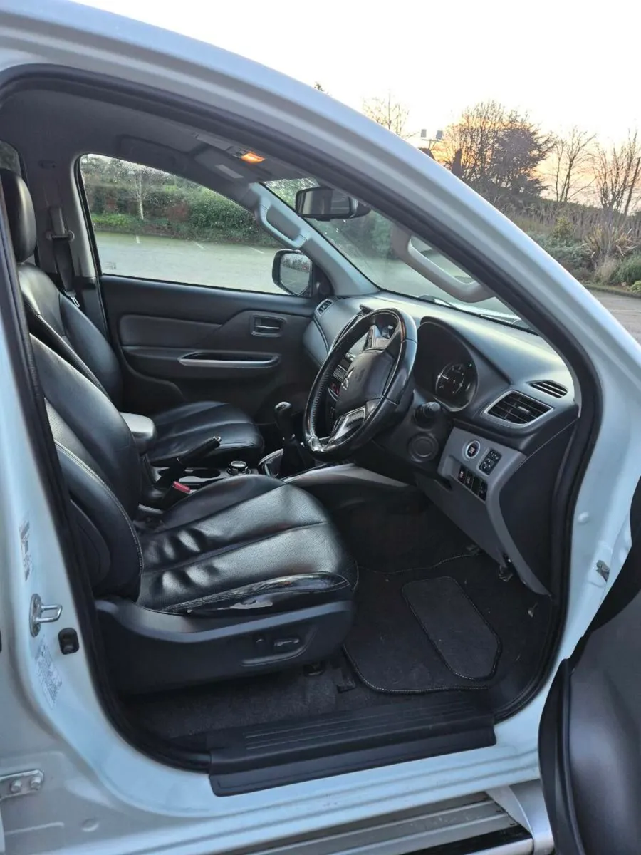 2018 mitsubishi l200  NO VAT - Image 4
