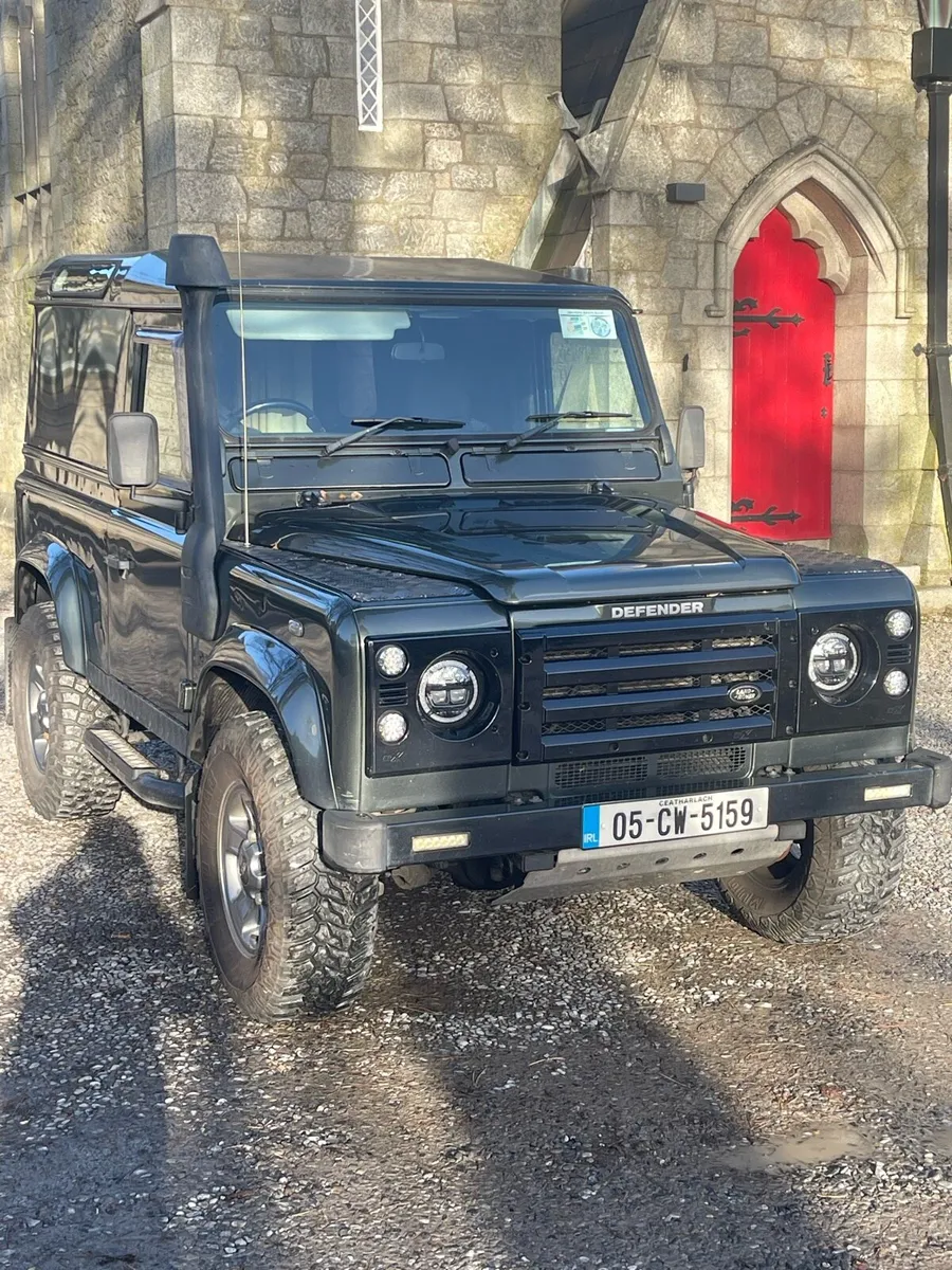 2005 Landrover Defender 90 - Image 1