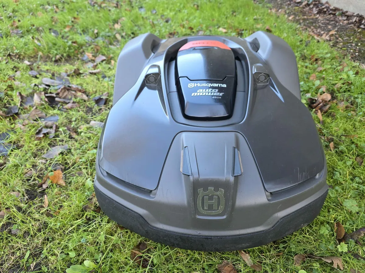 Husqvarna 450x Automower - Image 1
