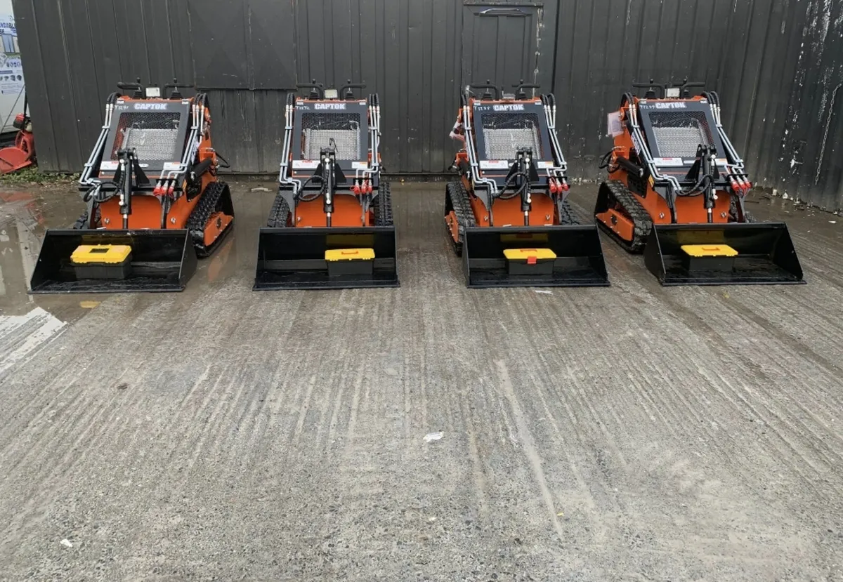 CK36C Tracked Pedestrian Skidsteer - Image 2