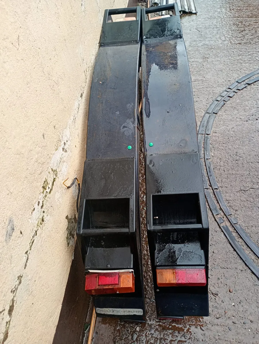 Deutz DX ex European Mudguards - Image 2