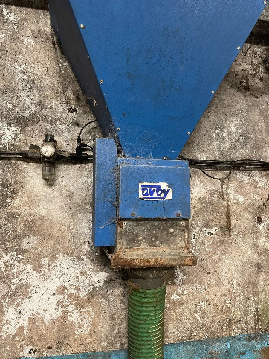 Milking parlour - Image 2