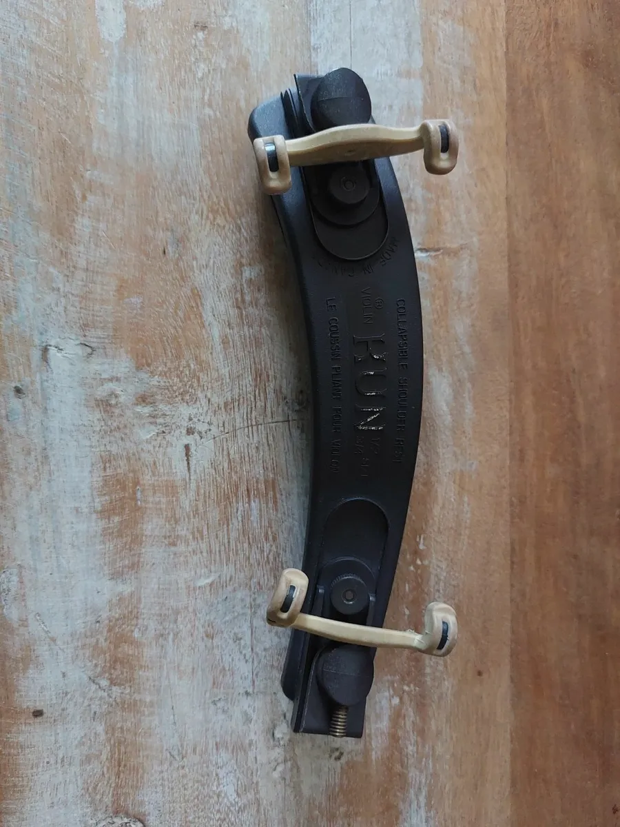 Kun collapsible shoulder rest