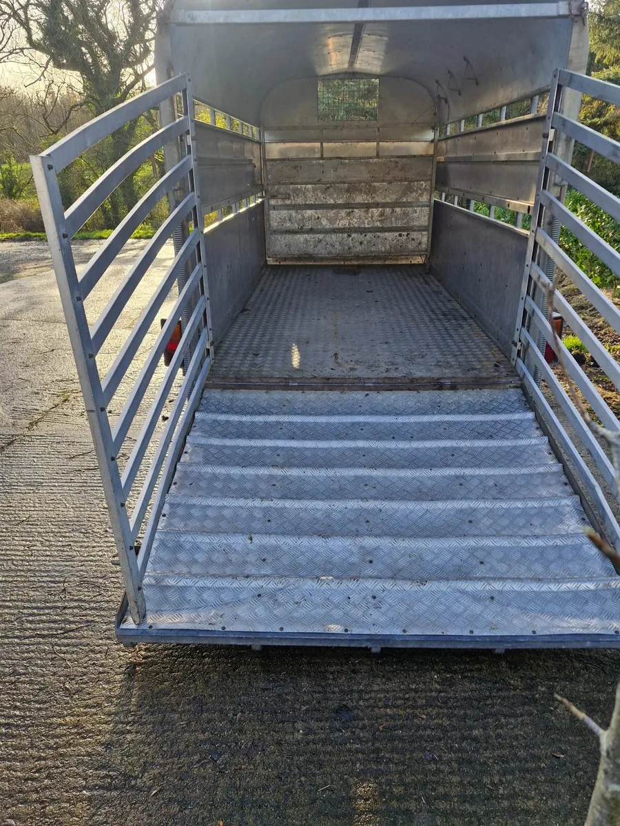 Cattle trailer - Image 3