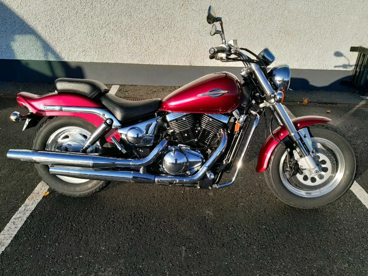 Suzuki VZ800 Marauder 1999 - Image 1