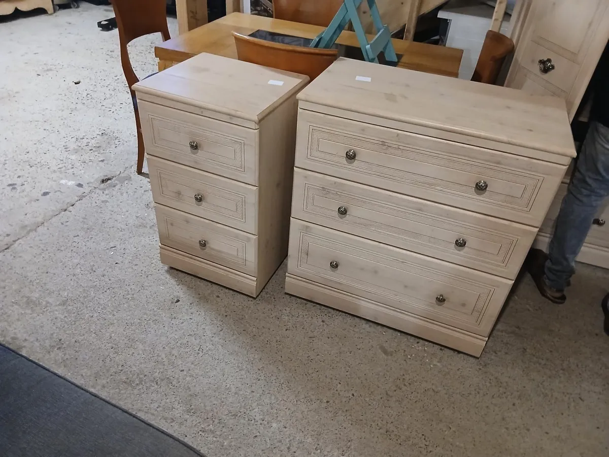 Bedroom set - Image 3