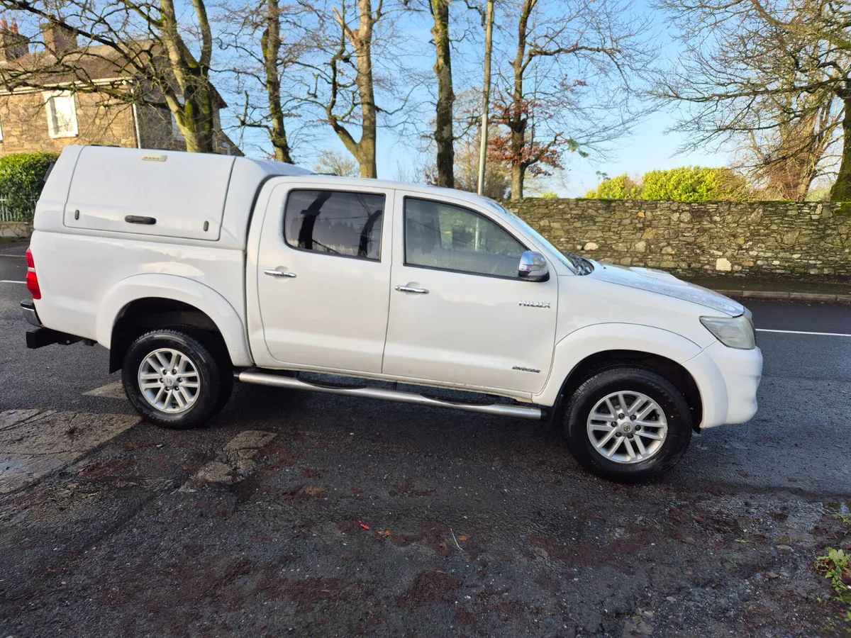 Toyota Hilux 2016 - Image 3