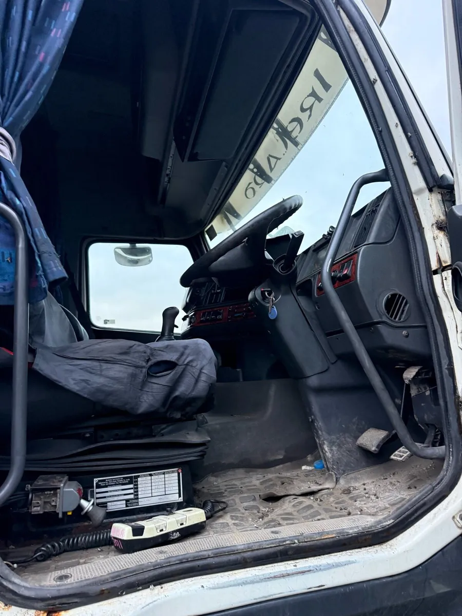 00 volvo fh12-420 v1 6x2 - Image 2