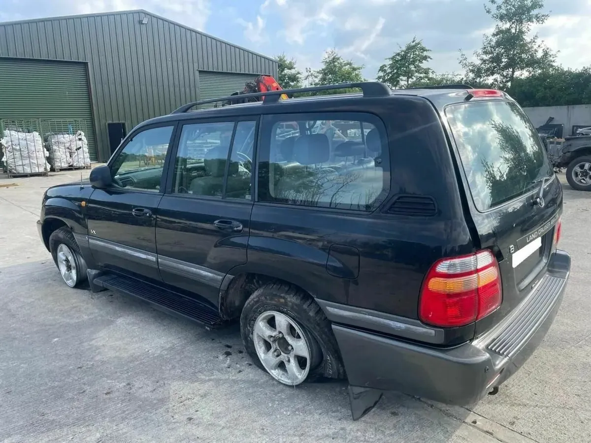 Toyota Amazon Breaking - Image 3