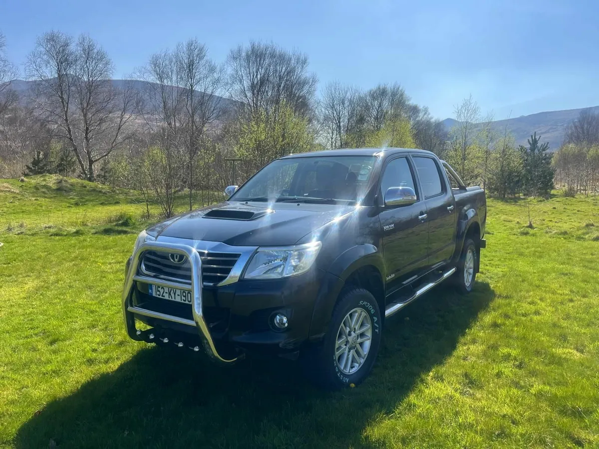 Toyota Hilux 2015 - Image 1