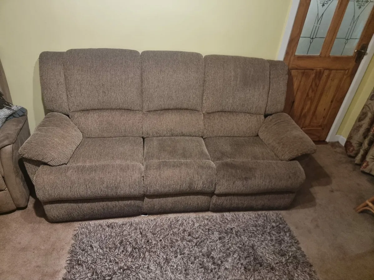 Couch - Image 4