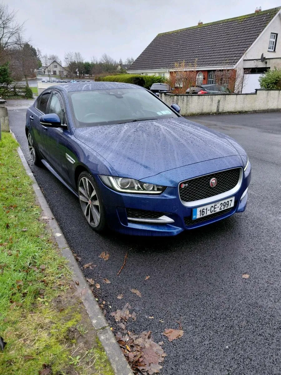 Jaguar R-sport XE - Image 2