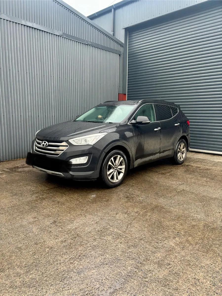 2015 Hyundai Sante Fe for Breaking - Image 1