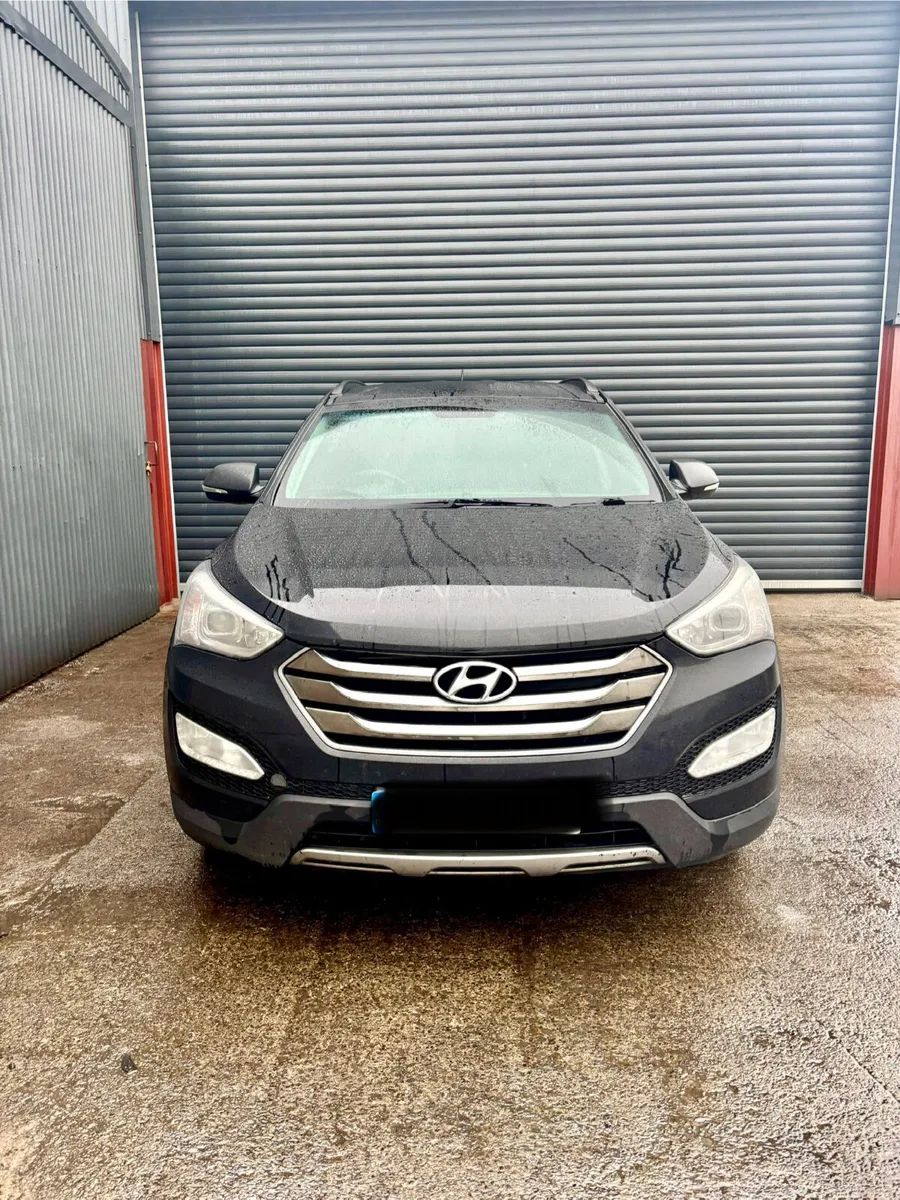 2015 Hyundai Sante Fe for Breaking - Image 2