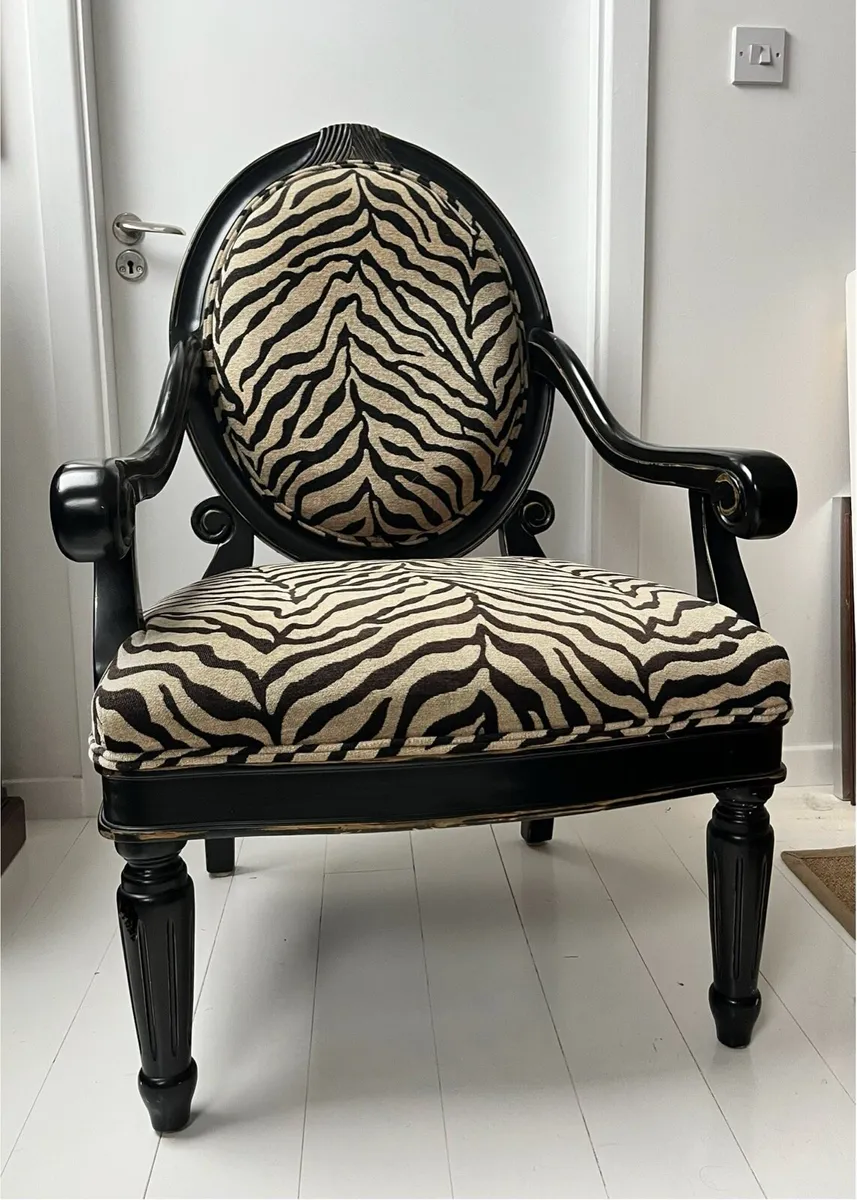 Zebra print armchairs x 2 - Image 4