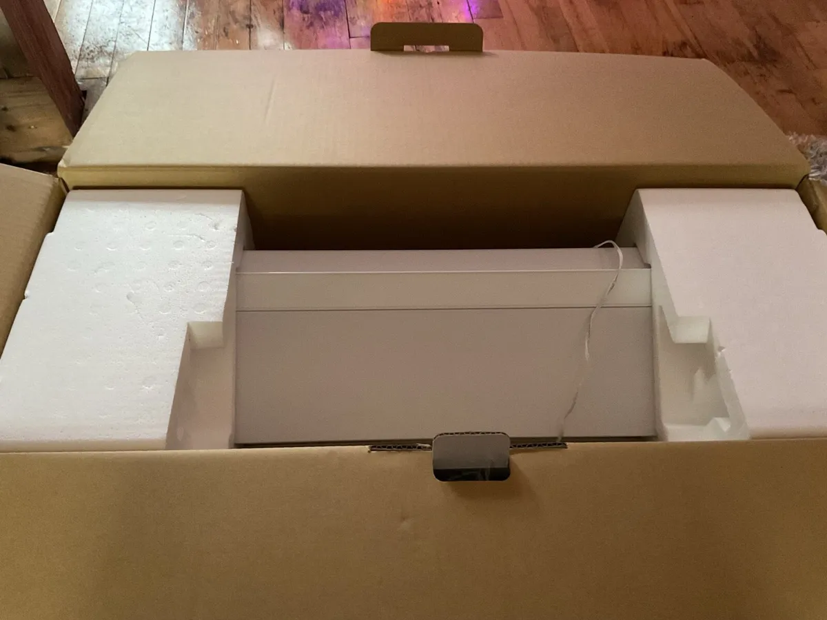 Silhouette cameo plus with laptop - Image 3