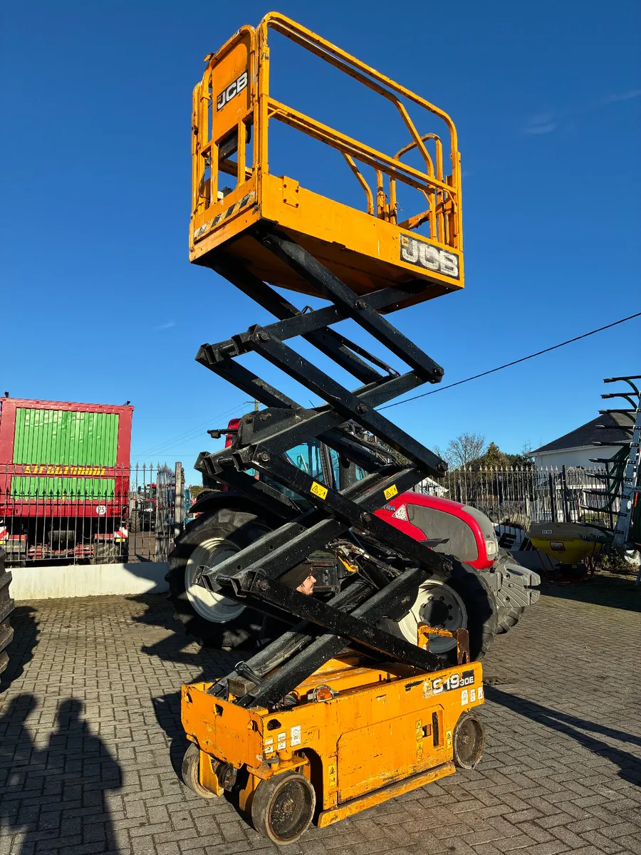 JCB scissor lift S19 30E - Image 4