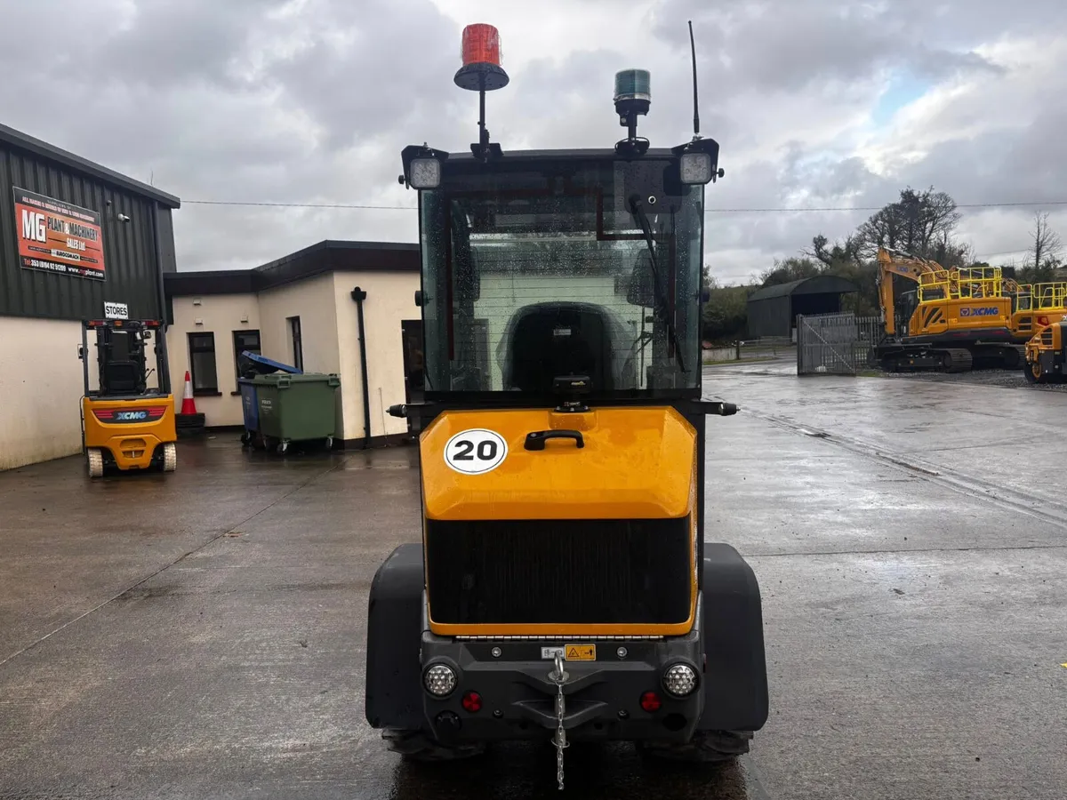 XCMG XC908 MINI WHEEL LOADER - Image 4