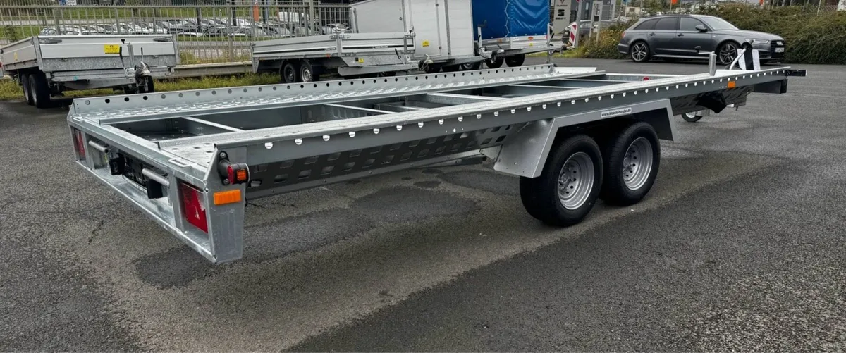 New STEMA German car transporter trailer - Image 4