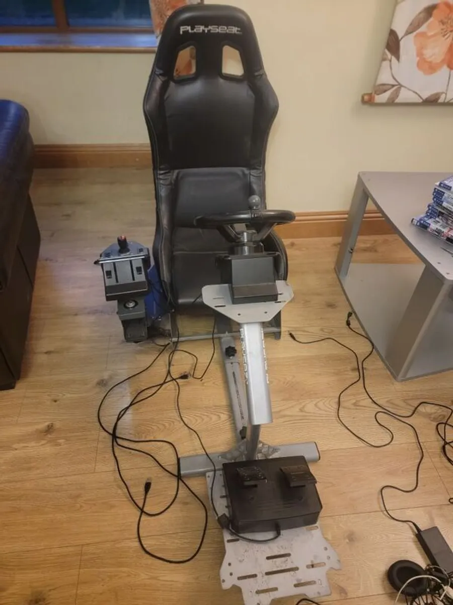 playseat and steering - Image 2