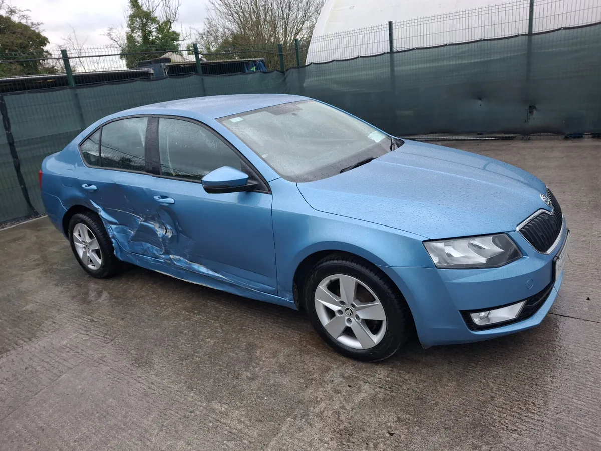 €500 OFF 2016 Skoda Octavia   Automatic - Image 2