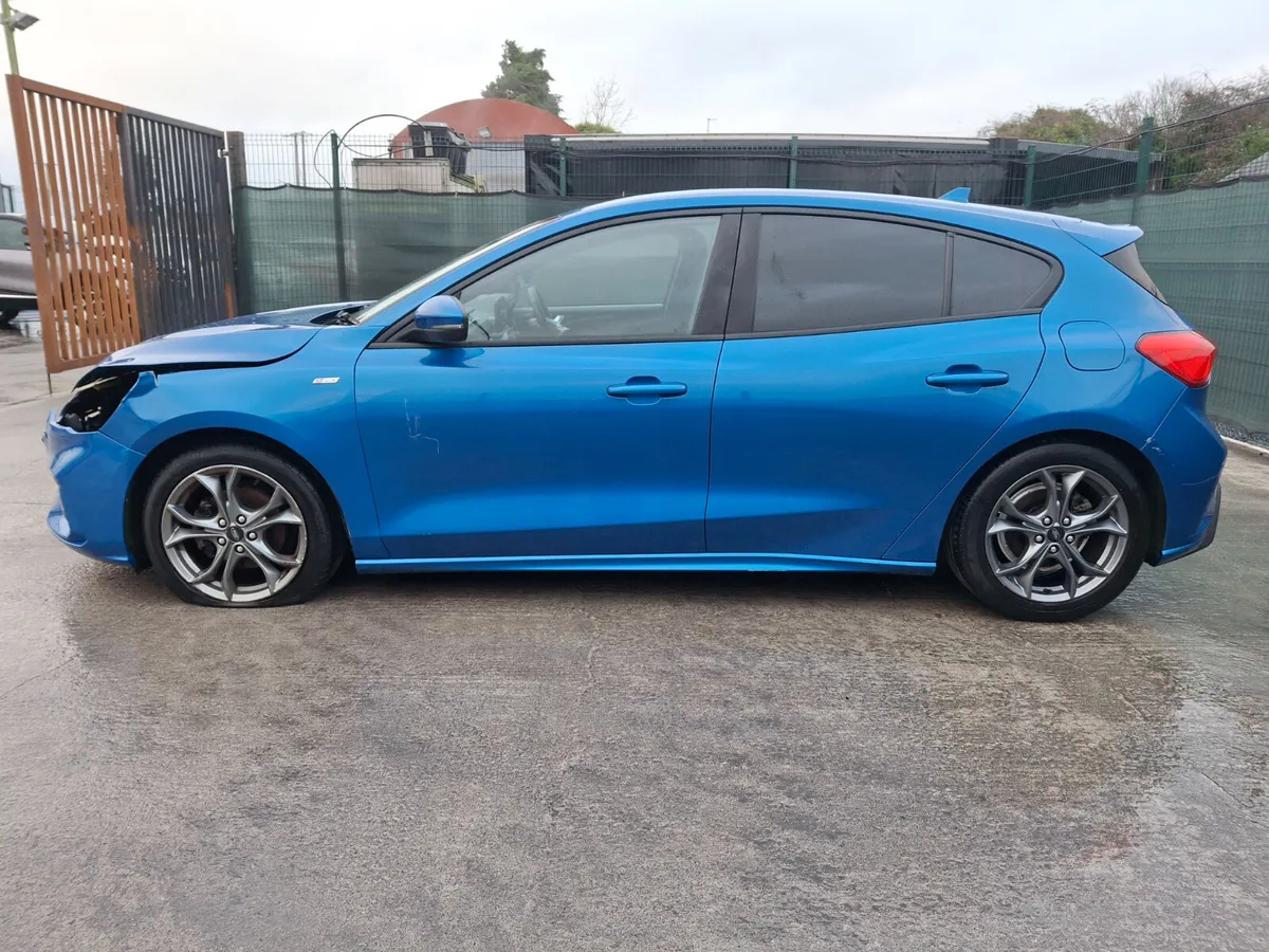 €500 OFF!!!! 192 Ford Focus  ST Line  1.0 Petrol - Image 4