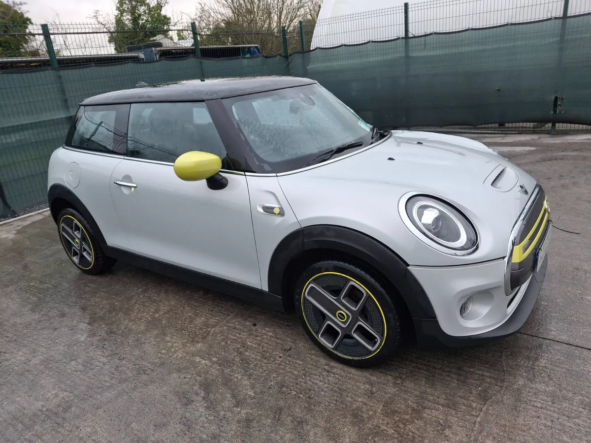 €500 OFF!!  201 Mini Cooper S Fully electric  Auto - Image 1