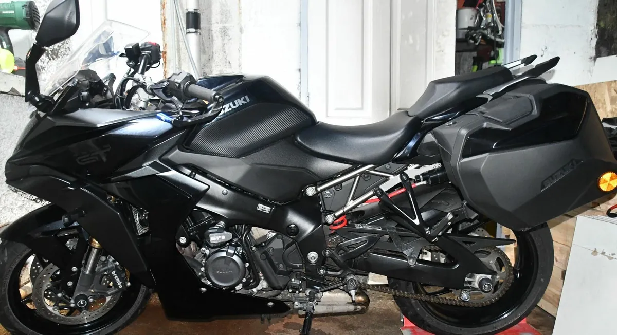 Suzuki  GSX- S1000 GT - Image 3