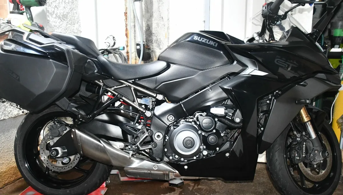 Suzuki  GSX- S1000 GT - Image 4