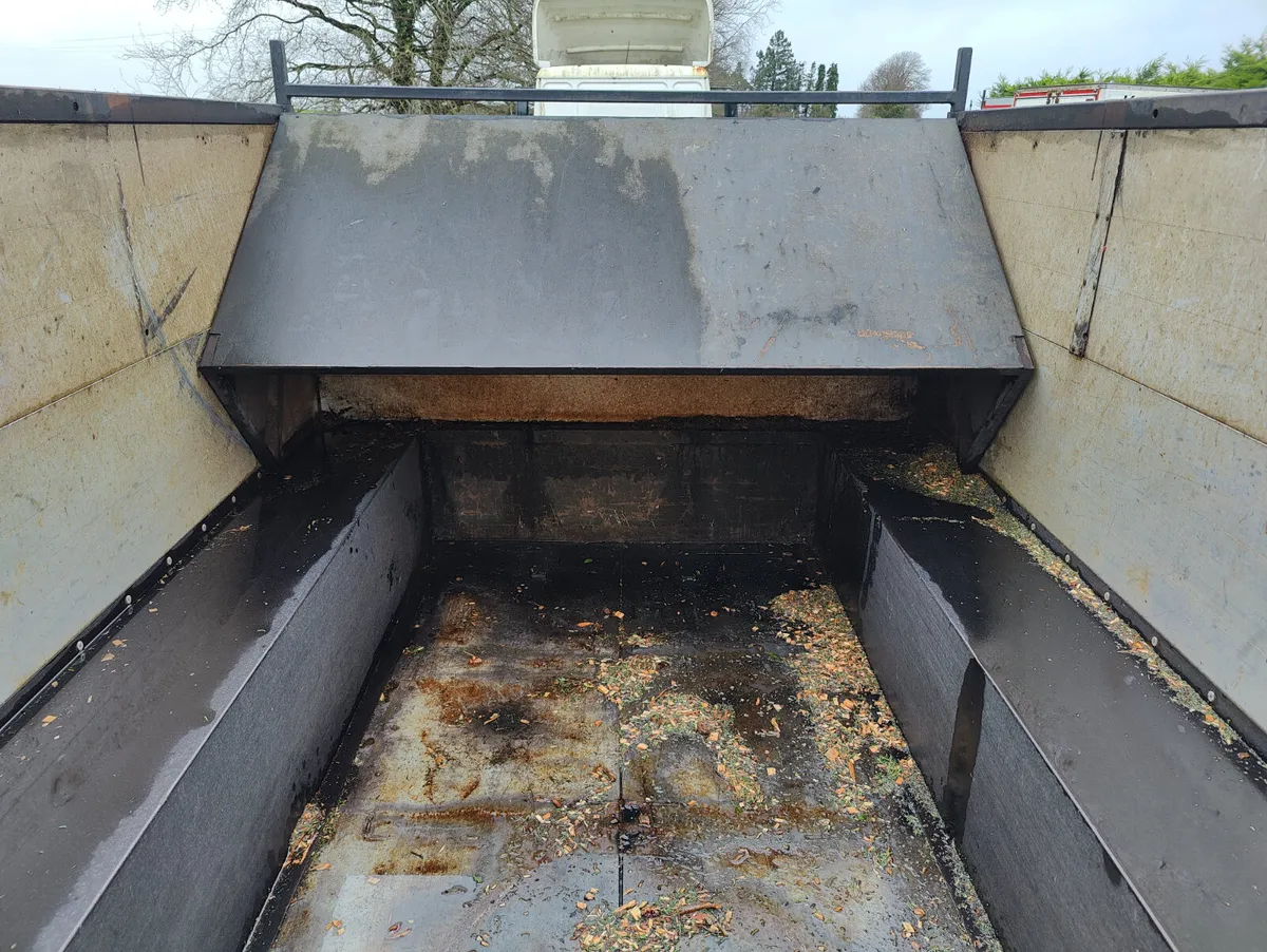 4x4 ARB Tipper body for Isuzu D max - Image 4