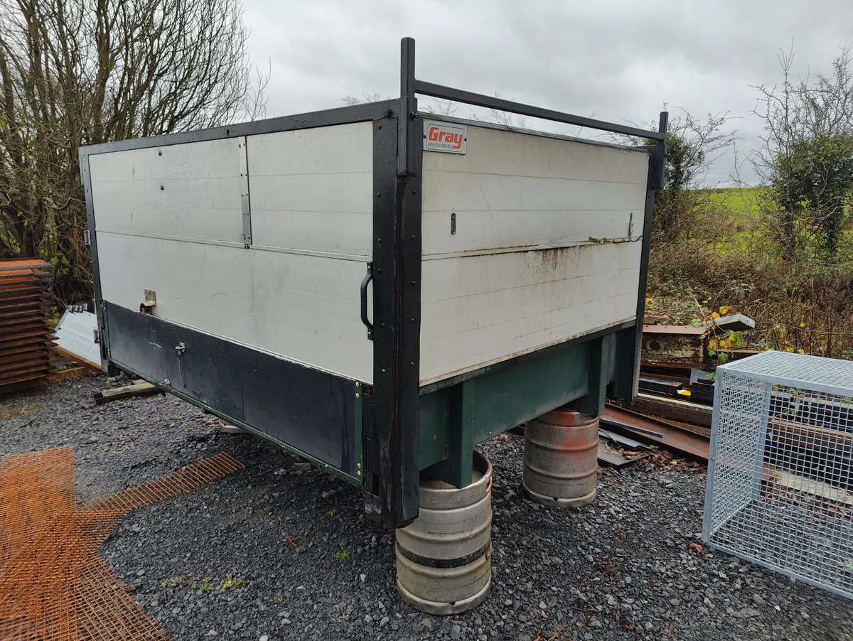 4x4 ARB Tipper body for Isuzu D max - Image 2