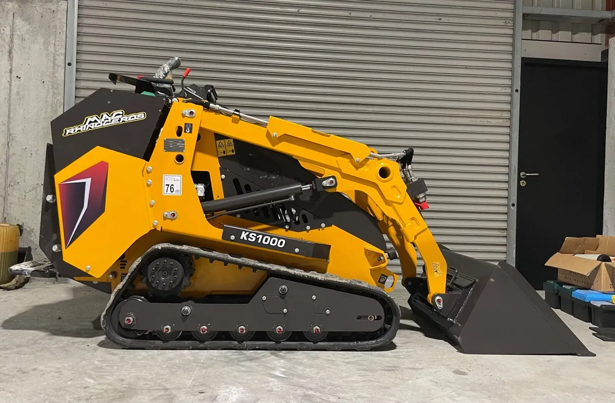 Rhino 1.8 ton skidsteer loader. Finance. - Image 3